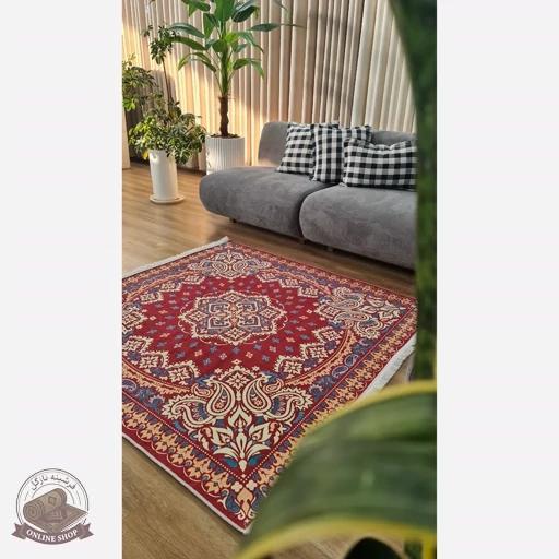 جزئیات فرشینه مخمل مربعی استُپ دار ( اصلا سُر نمیخوره ) q117