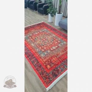 فرش قرمز لاکی روشن جنس مخمل زیره استُپ دار( ابعاد سفارشی)