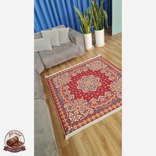 تصویر واقعی محصول فرشینه مخمل مربعی استُپ دار ( اصلا سُر نمیخوره ) q117