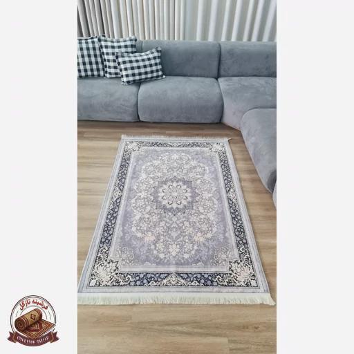 بررسی و مشخصات فرشینه طوسی مدرن جنس مخمل هازان تُرک استُپ دار(ابعاد سفارشی)ضد سُر