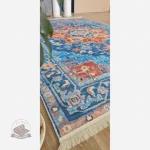 بررسی و مشخصات فرشینه آبی نارنجی مدرن جنس مخمل تُرک استُپ دار ابعاد سفارشی