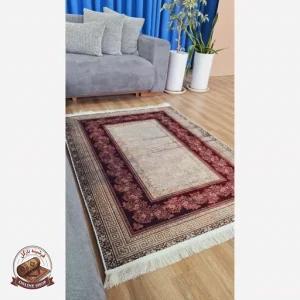 فرش زمینه کِرم قرمز مدرن جنس مخمل تُرک استُپ دار ابعاد سفارشی