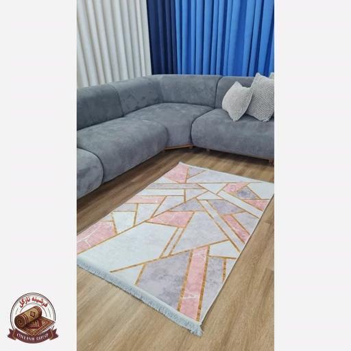 تصویر واقعی محصول فرشینه مخملی طرح هندسی استُپ دار (اصلا لیز نمیخوره) h275